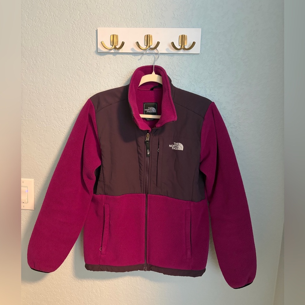 The North Face Magenta Fleece Jacket Size Medium